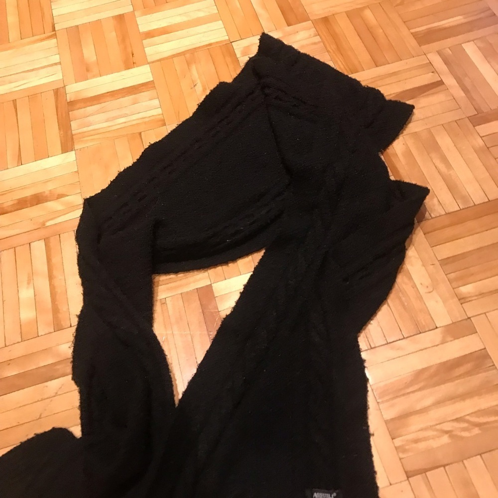 3/15$ Classic Black Knit Scarf Accessory
